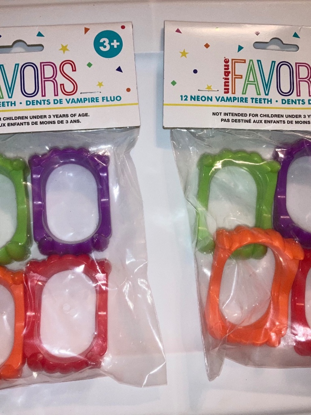 Neon Plastic Vampire Teeth Halloween Party Favors 24-Count Pack NWT fangs